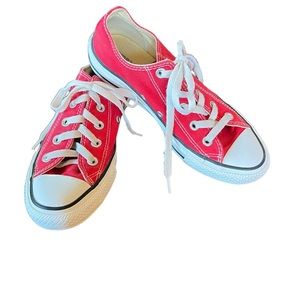 Converse All Star Red Women’s Size 6, Men’s 4
